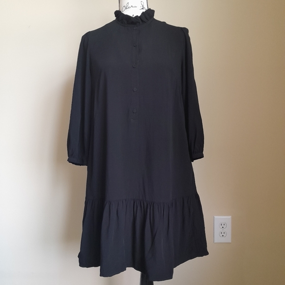 Tuckernuck Dresses & Skirts - Tuckernuck Black Mini Dress